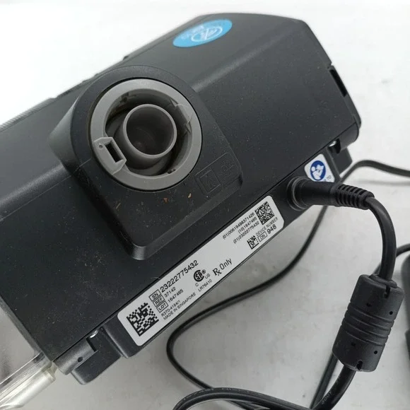 RESMED AIRSENSE 10 AUTOSET SLEEP APNEA MACHINE only 33 RUN HOURS - Picture 5 of 6